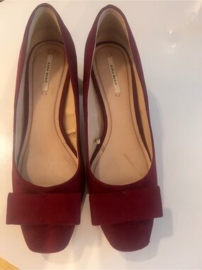 Zara Burgundy Suede Bow Flats